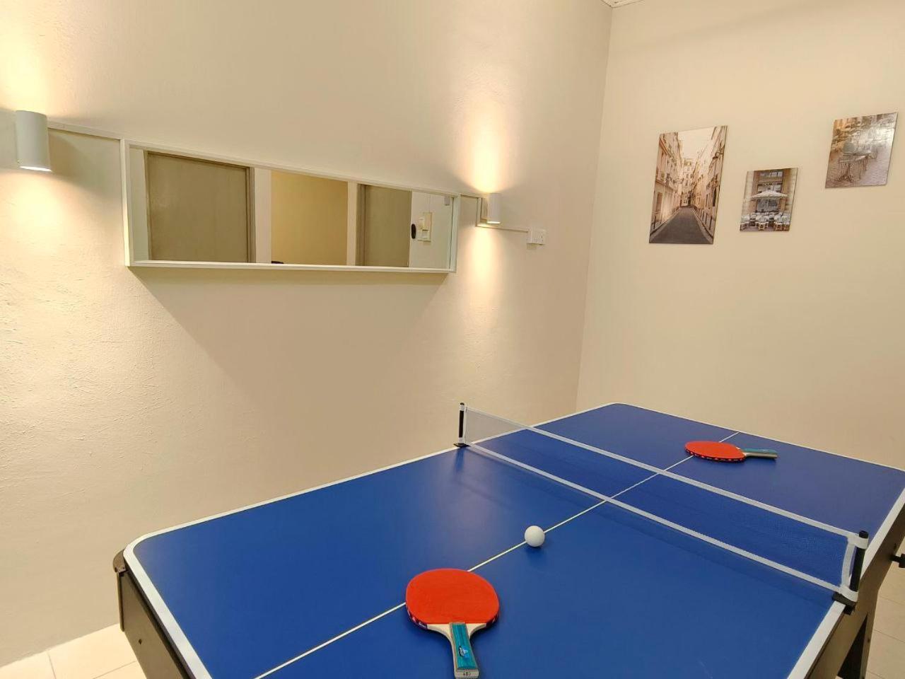 Newcastle Seri Impian Snooker Ping Pong Neflix Kluang Exterior foto